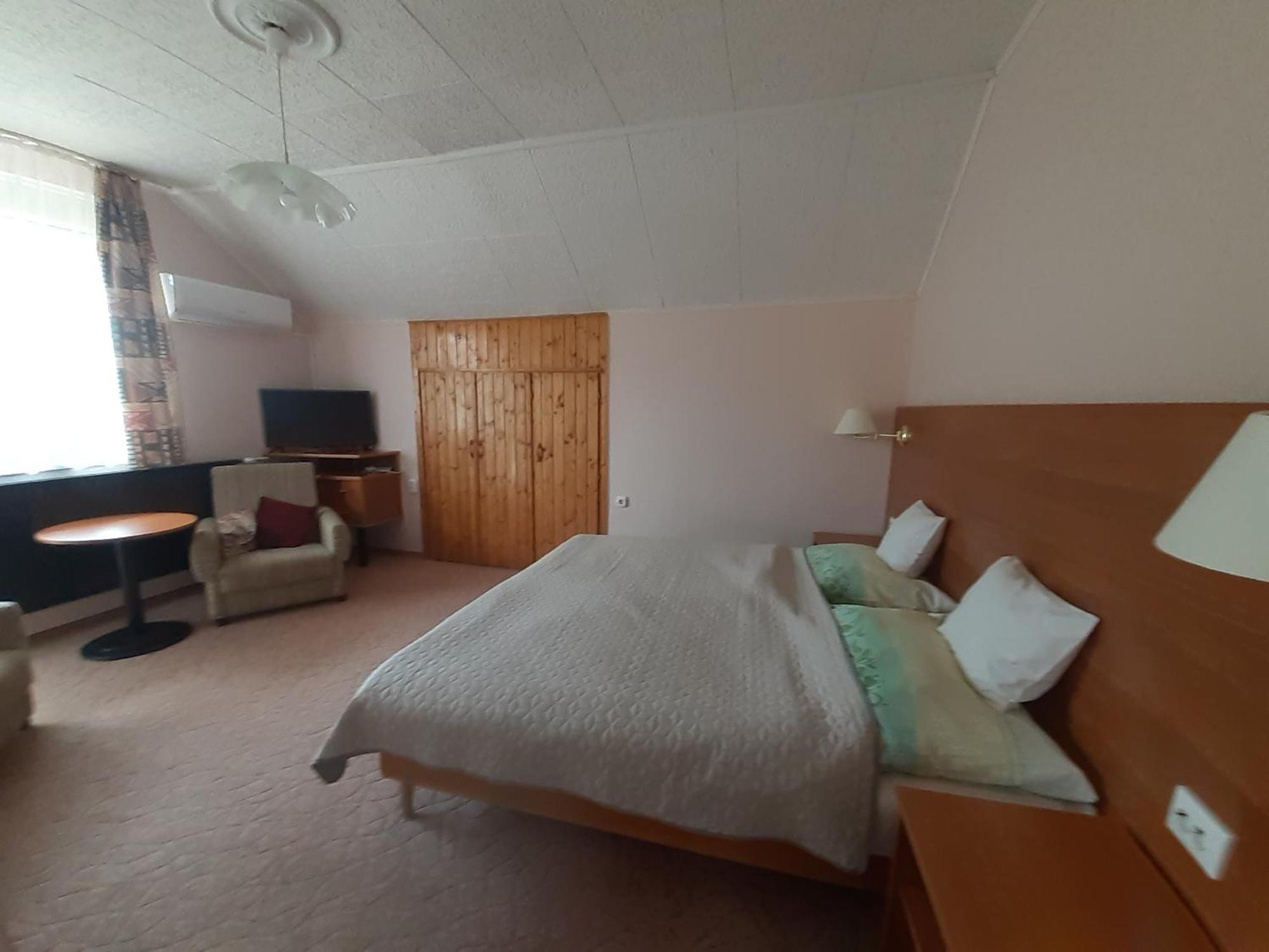 Viola House Hotel Heviz Room photo