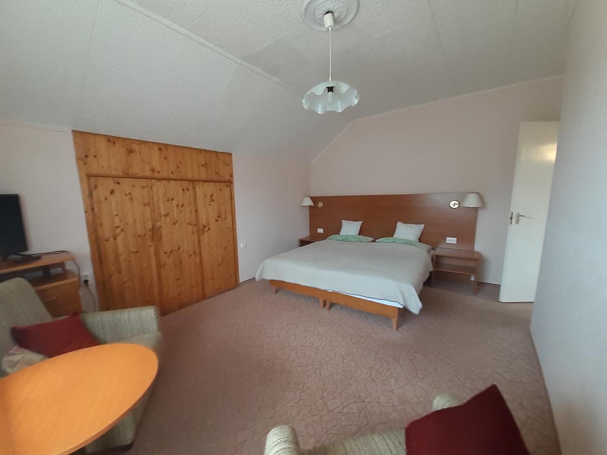 Viola House Hotel Heviz Room photo